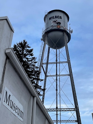 Milaca water tower