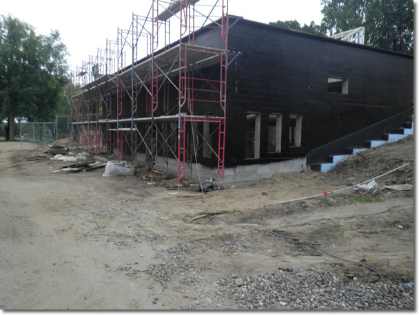Construction on distribution control station building
