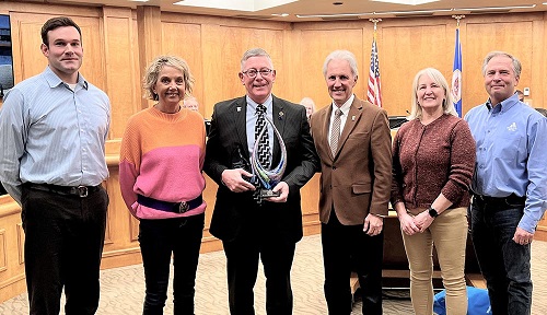 Rick Wahlen receiving award