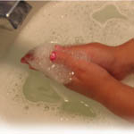 Image of handwashing.